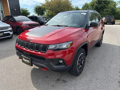 New 2026 Jeep Compass Trailhawk AWD/4WD image 2