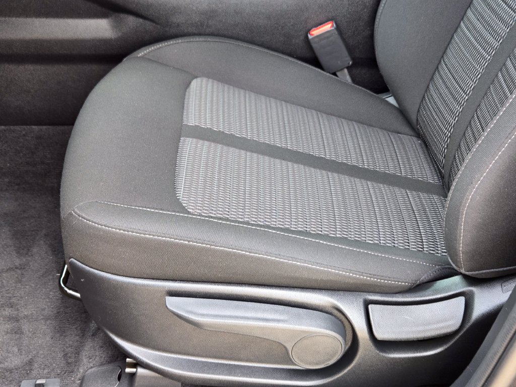 New 2026 Kia Sorento LX FWD image 17
