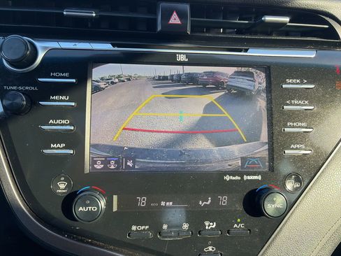 Used 2019 Toyota Camry XSE image 16