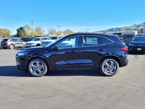 Used 2024 Ford Escape ST-Line w/ Equipment Group 301A image 10