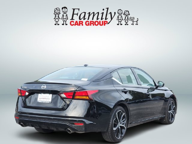 Used 2025 Nissan Altima 2.5 SR FWD image 4