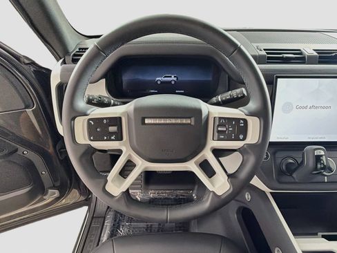 Used 2026 Land Rover Defender 110 S AWD/4WD image 11