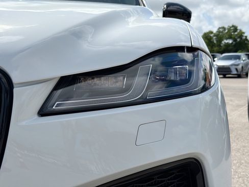 New 2026 Jaguar F-PACE R-Dynamic S AWD/4WD image 9