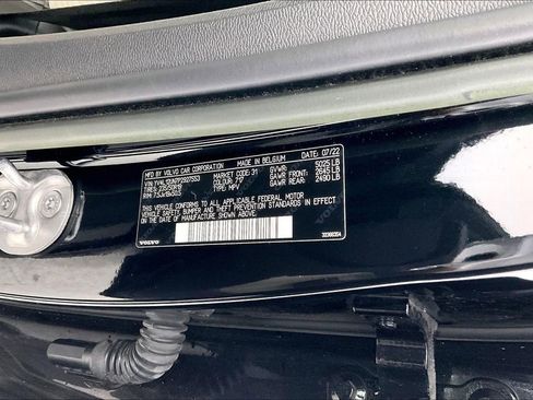 Used 2023 Volvo XC40 B5 Plus w/ Protection Package Premier image 44