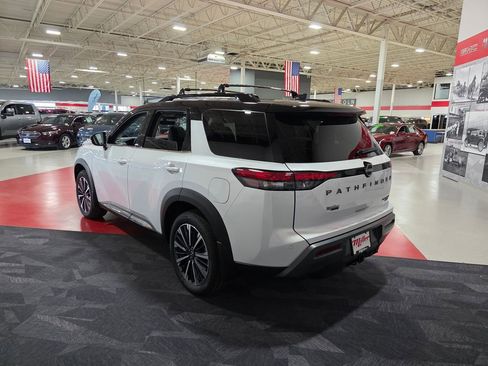 New 2026 Nissan Pathfinder Platinum image 6