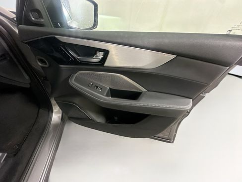 Used 2023 Acura MDX SH-AWD w/ Technology Package image 35
