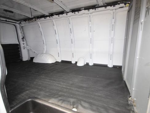 Used 2023 GMC Savana 2500 Extended RWD image 22