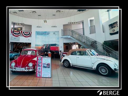 Used 2022 Volkswagen Tiguan SE R-Line image 34