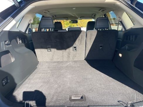 Used 2022 Ford Edge SEL w/ Sport Appearance Package image 12