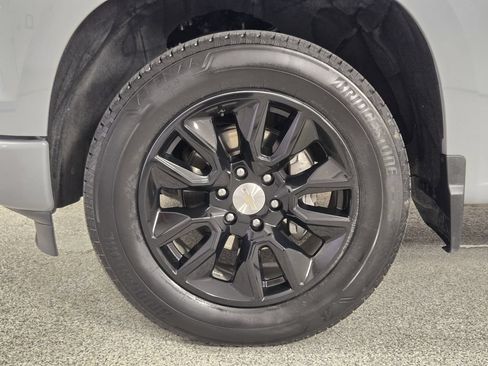 Used 2024 Chevrolet Silverado 1500 Custom RWD image 13