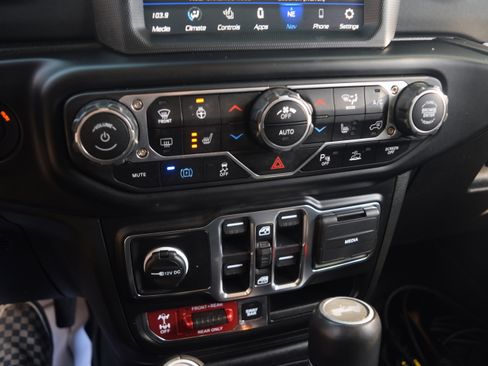 Used 2023 Jeep Wrangler Unlimited Rubicon 4xe w/ Steel Bumper Group image 11