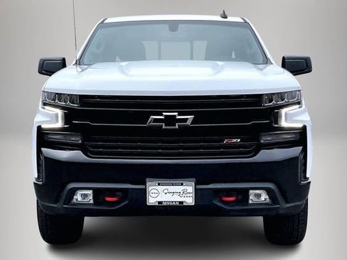 Used 2022 Chevrolet Silverado 1500 LT Trail Boss w/ Convenience Package II image 3
