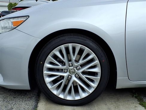 Used 2013 Lexus ES 350 image 24