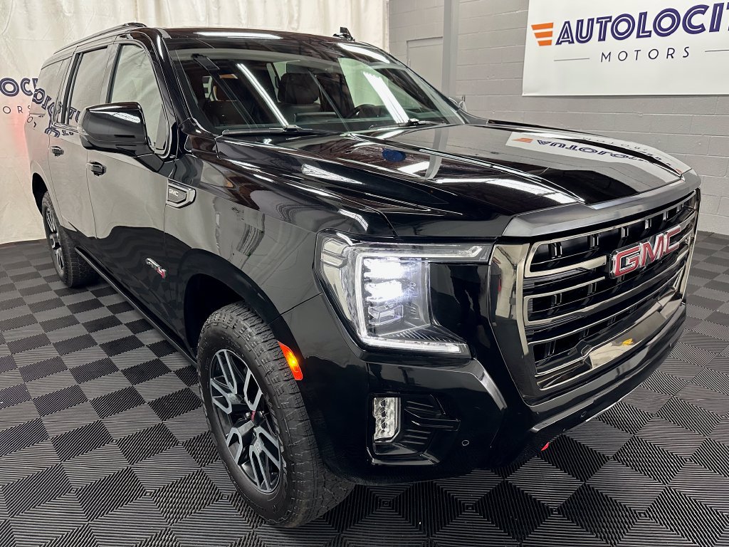Used 2023 GMC Yukon XL AT4 w/ AT4 Premium Package AWD/4WD image 2