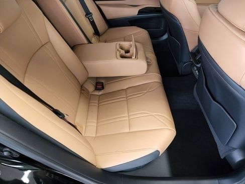 Used 2022 Lexus ES 300h w/ Accessory Package FWD image 15