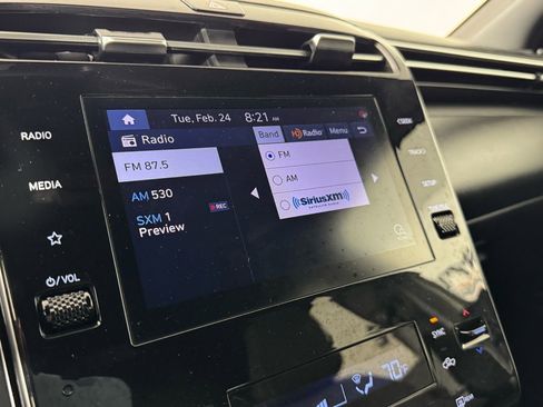 Used 2024 Hyundai Santa Cruz SEL image 17