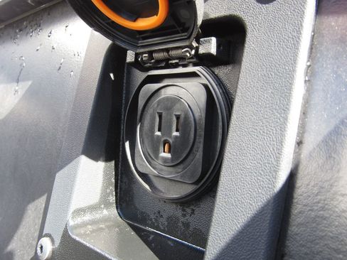 Used 2024 Toyota Tacoma TRD Sport w/ TRD Sport Premium Package image 10