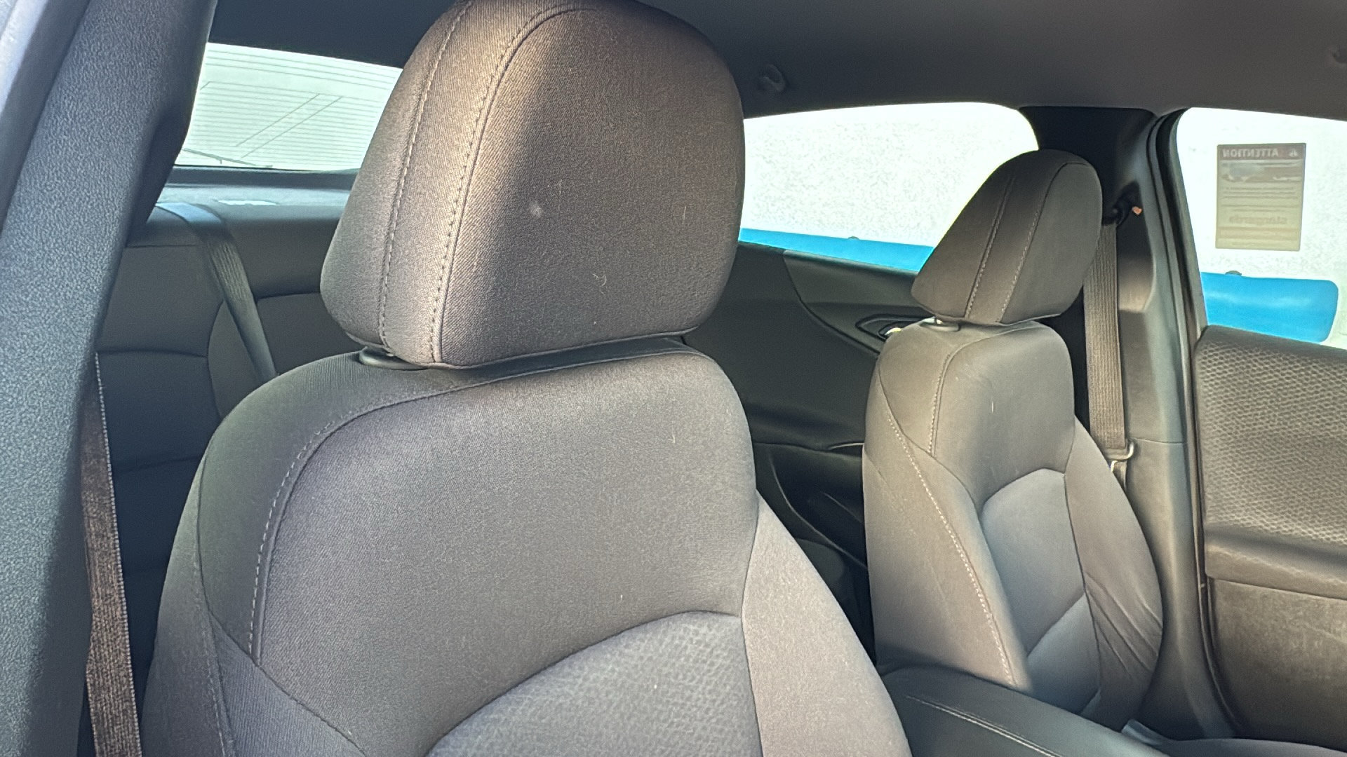 Used 2018 Chevrolet Malibu LT FWD image 12
