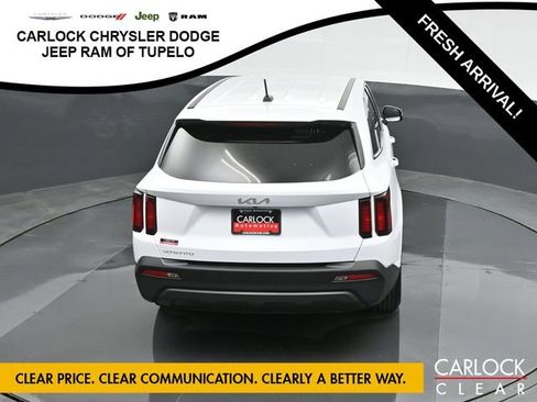 Used 2023 Kia Sorento LX image 57