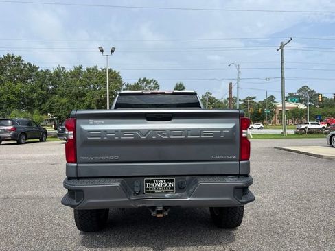 Used 2021 Chevrolet Silverado 1500 Custom w/ Safety Confidence Package RWD image 4