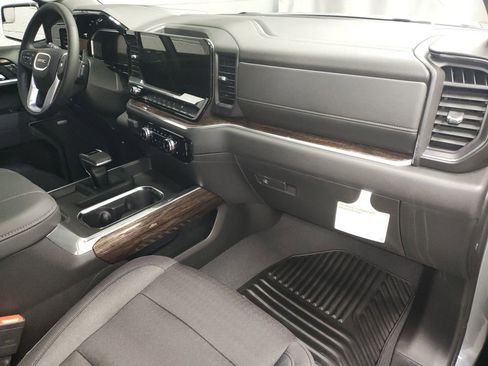 New 2026 GMC Sierra 1500 Elevation w/ Preferred Package AWD/4WD image 8