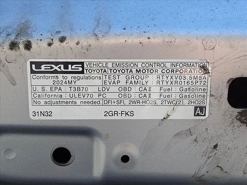 Used 2024 Lexus IS 350 F Sport RWD image 23