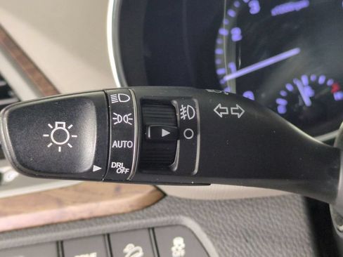 Used 2018 Hyundai Santa Fe Sport FWD image 30