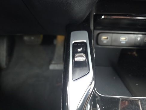 Used 2022 Kia Sorento SX image 22