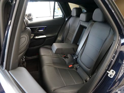 Used 2024 Mercedes-Benz GLC 300 4MATIC image 52