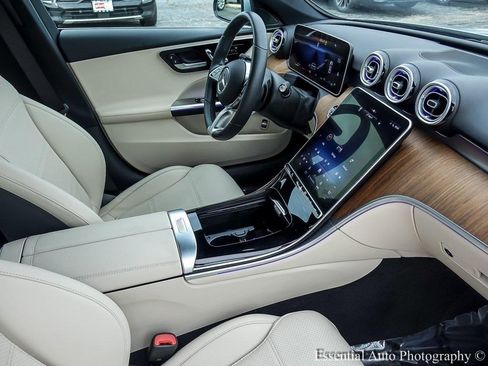 Used 2022 Mercedes-Benz C 300 4MATIC Sedan image 27