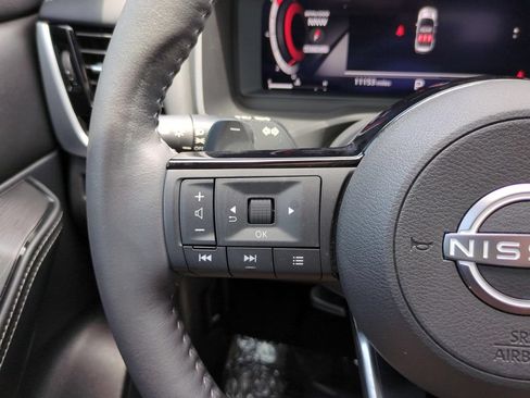 Certified 2024 Nissan Rogue SL w/ SL Premium Package FWD image 21