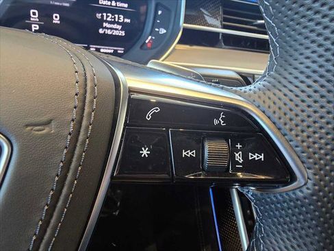 New 2025 Audi S8 TFSI quattro Tiptronic image 33