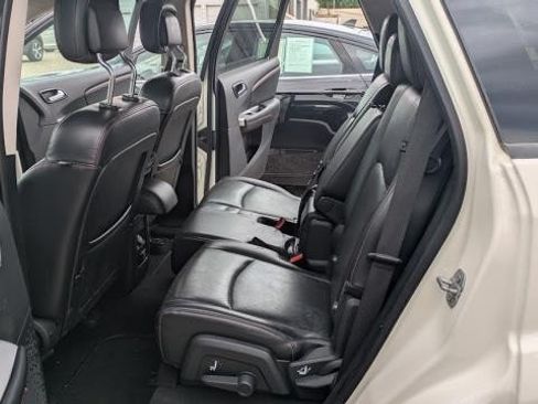 Used 2019 Dodge Journey GT AWD/4WD image 16