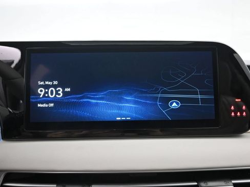 Used 2024 Hyundai Palisade Limited AWD/4WD image 13