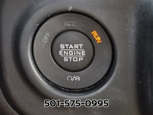 Used 2023 Jeep Gladiator Sport AWD/4WD image 29