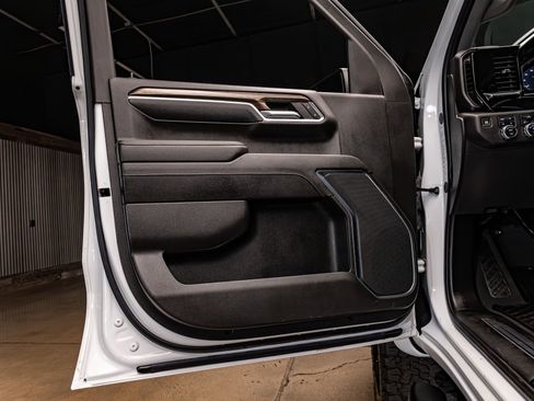 Used 2024 GMC Sierra 1500 Elevation w/ X31 Off-Road Package image 27