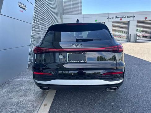 Used 2025 Audi Q5 Premium Plus w/ Premium Plus AWD/4WD image 7