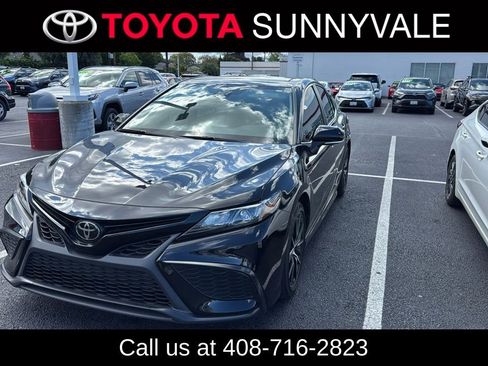 Used 2023 Toyota Camry SE image 1