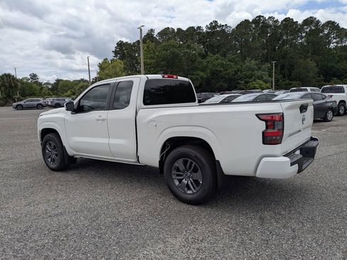 New 2025 Nissan Frontier SV RWD image 6