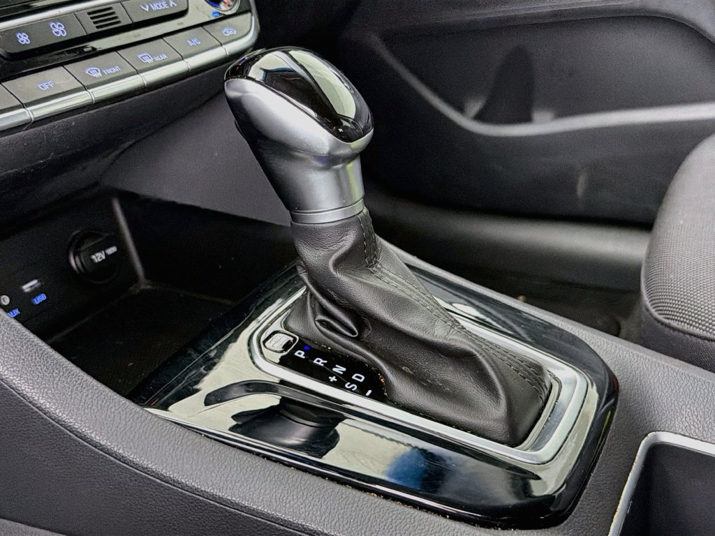 Used 2018 Hyundai Ioniq Blue FWD image 20