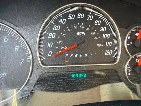 Used 2008 GMC Envoy SLE AWD/4WD image 3