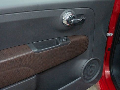 Used 2012 FIAT 500 Sport w/ Safety & Convenience Pkg image 12