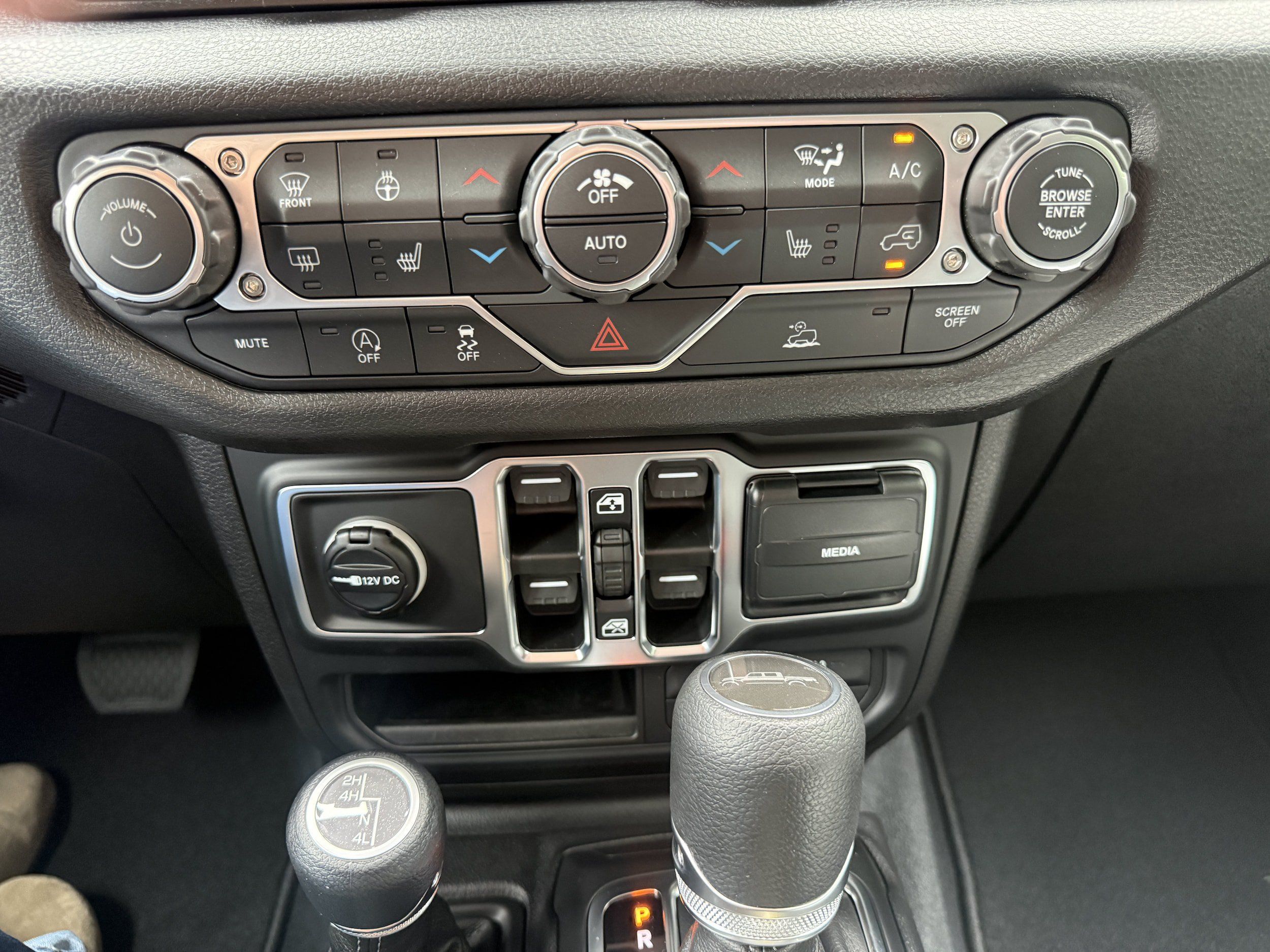 New 2027 Jeep Gladiator Sport AWD/4WD image 13