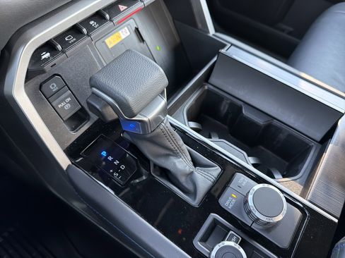 Used 2024 Toyota Tundra Platinum image 25