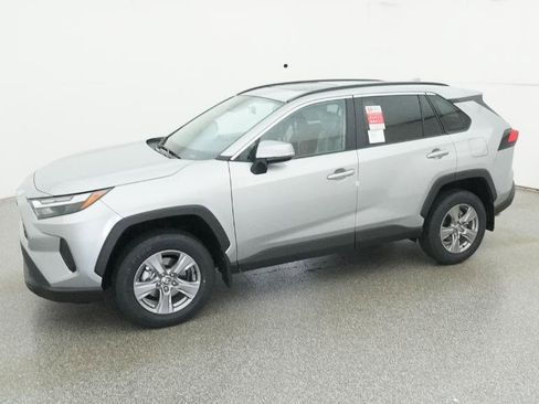 New 2025 Toyota RAV4 XLE image 7