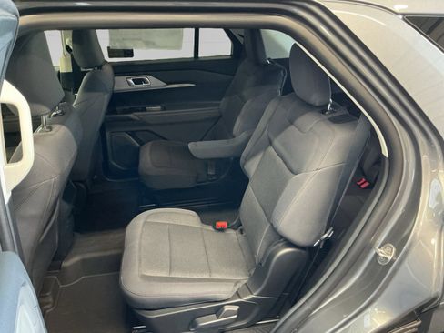 New 2026 Ford Explorer Active AWD/4WD image 13