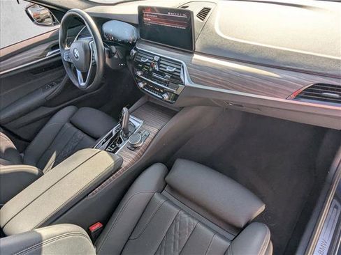 Certified 2023 BMW 530i w/ Convenience Package image 23