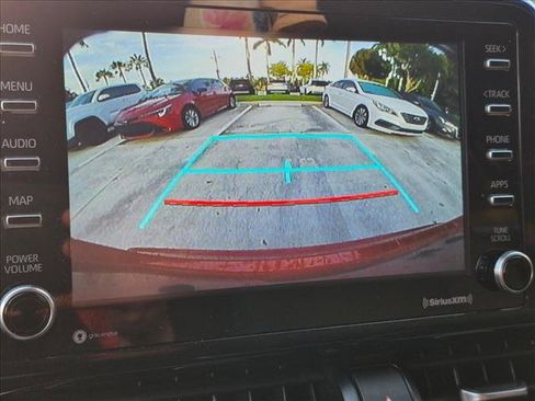 Used 2020 Toyota C-HR XLE FWD image 18