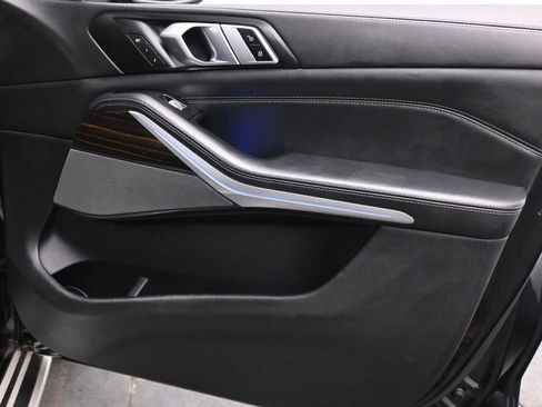 Used 2023 BMW X7 xDrive40i w/ Premium Package AWD/4WD image 25