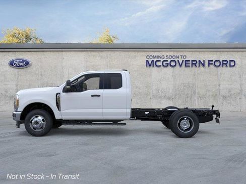 New 2026 Ford F350 XL w/ XL Chrome Package AWD/4WD image 4
